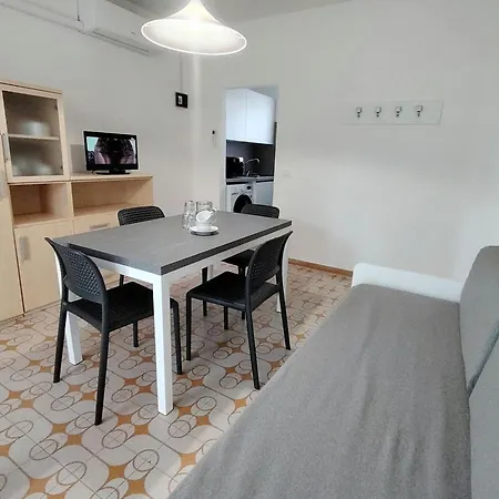 Appartamento Stylish Flat For Your Perfect Getaway In *